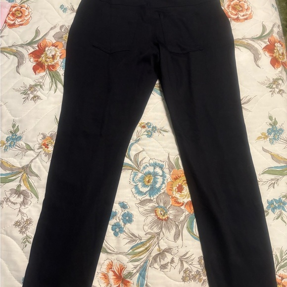 Lot of women’s M leggings - Picture 3 of 13